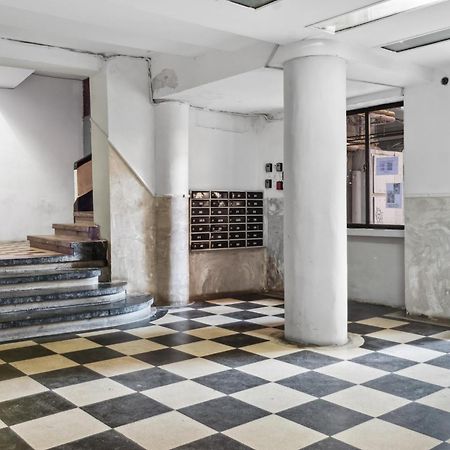 Apartamento Old Town Studio 23B Bucarest Exterior foto