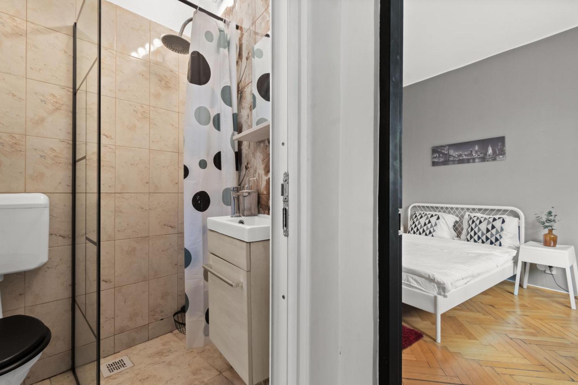 Apartamento Old Town Studio 23B Bucarest Exterior foto