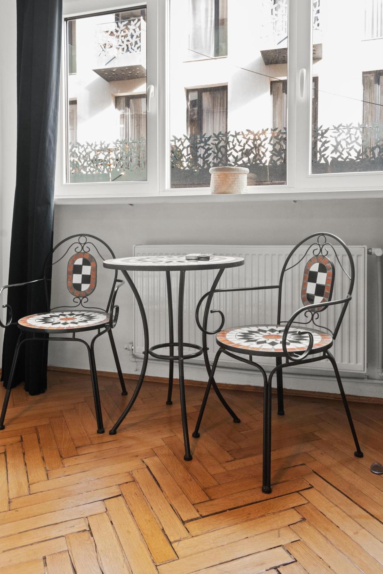 Apartamento Old Town Studio 23B Bucarest Exterior foto