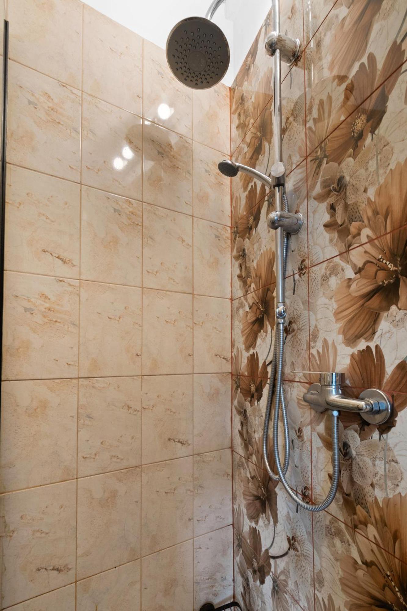 Apartamento Old Town Studio 23B Bucarest Exterior foto